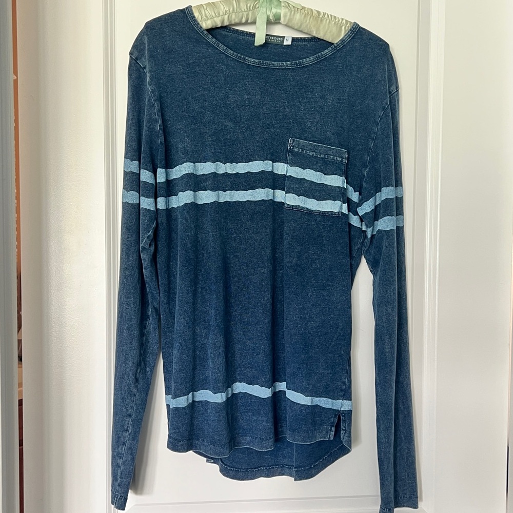 Earthbound Tradings Blue Long Sleeve shirt w/ stripes. Size medium men’s/unisex